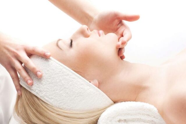 Massage is an effective way to rejuvenate facial skin